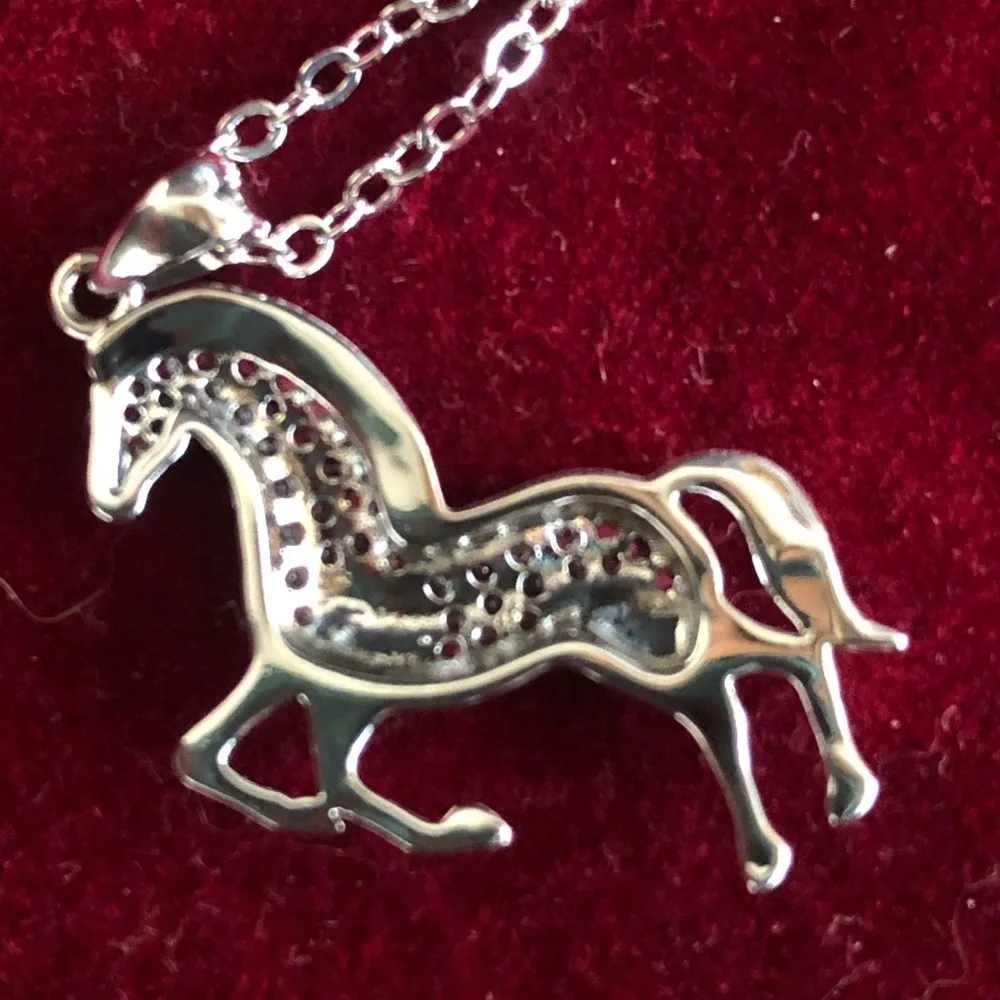 Pony Necklace